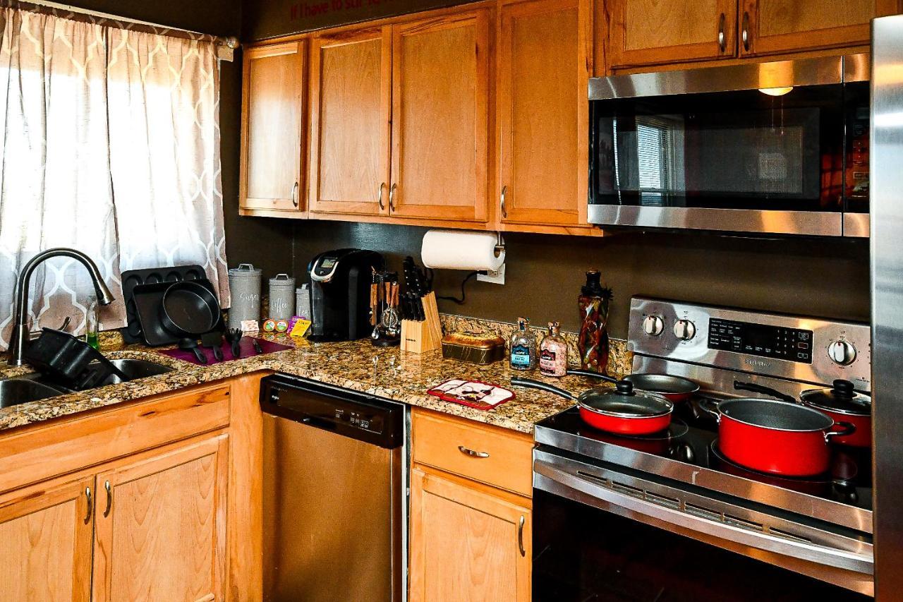 Modern Designed Dtwn Condo With A 99 Percent Walk Score Атланта Екстер'єр фото