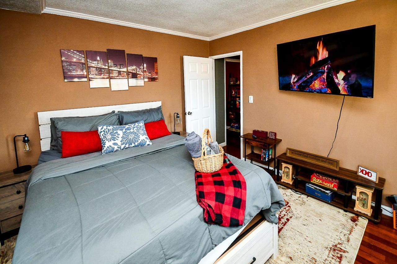 Modern Designed Dtwn Condo With A 99 Percent Walk Score Атланта Екстер'єр фото