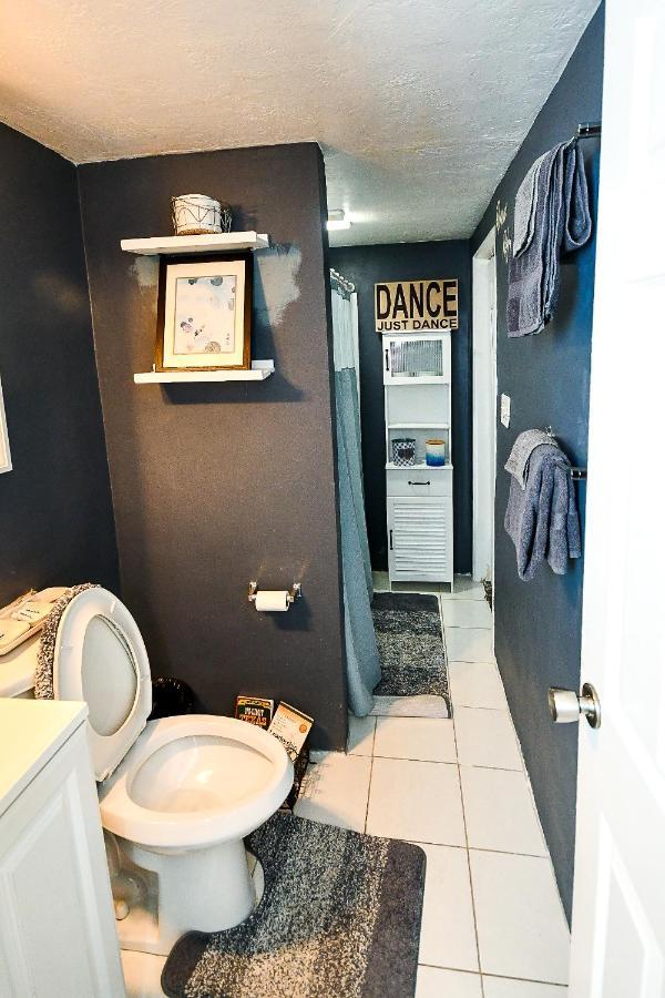 Modern Designed Dtwn Condo With A 99 Percent Walk Score Атланта Екстер'єр фото