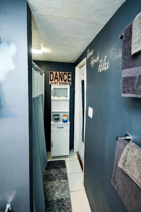 Modern Designed Dtwn Condo With A 99 Percent Walk Score Атланта Екстер'єр фото
