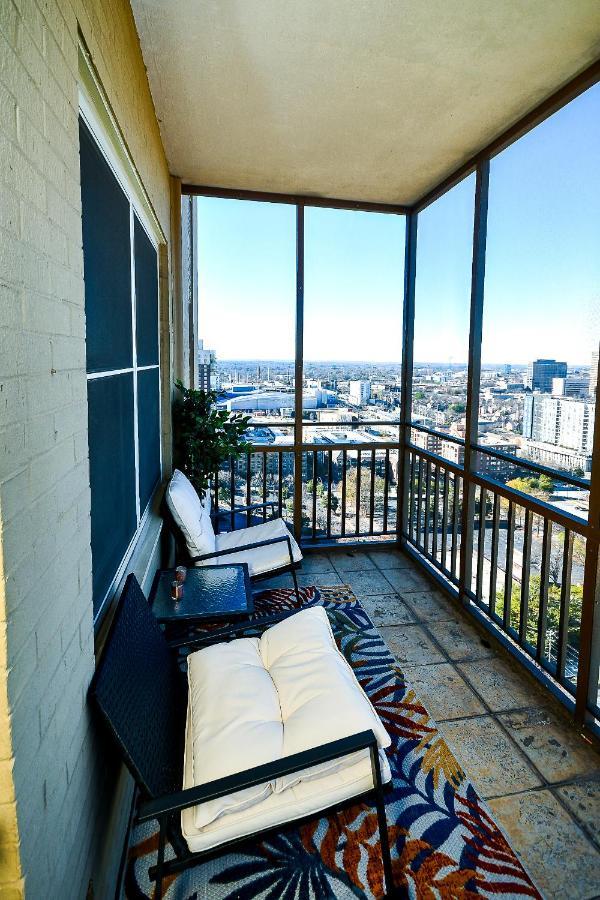Modern Designed Dtwn Condo With A 99 Percent Walk Score Атланта Екстер'єр фото